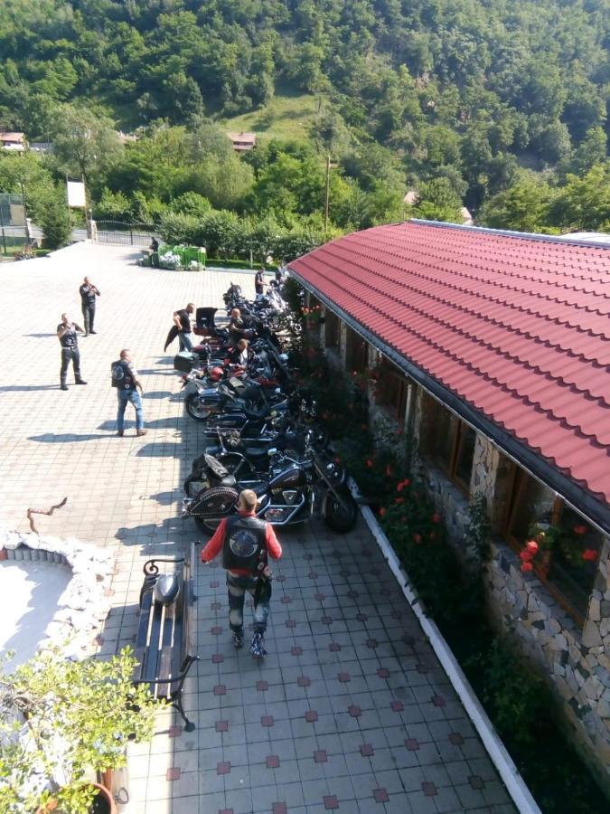 Podul Cetatii Hotel Sebesel Buitenkant foto