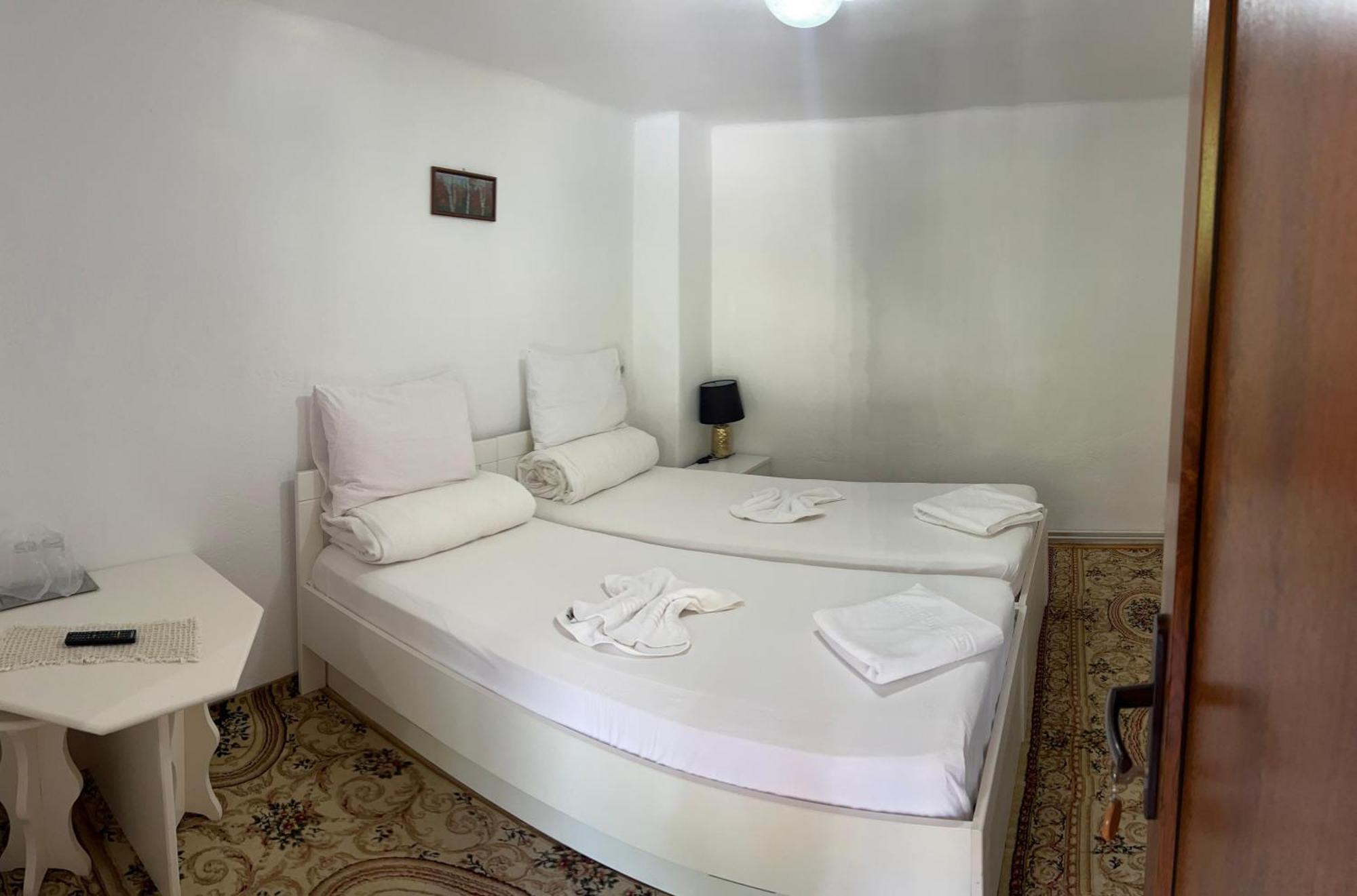 Podul Cetatii Hotel Sebesel Buitenkant foto