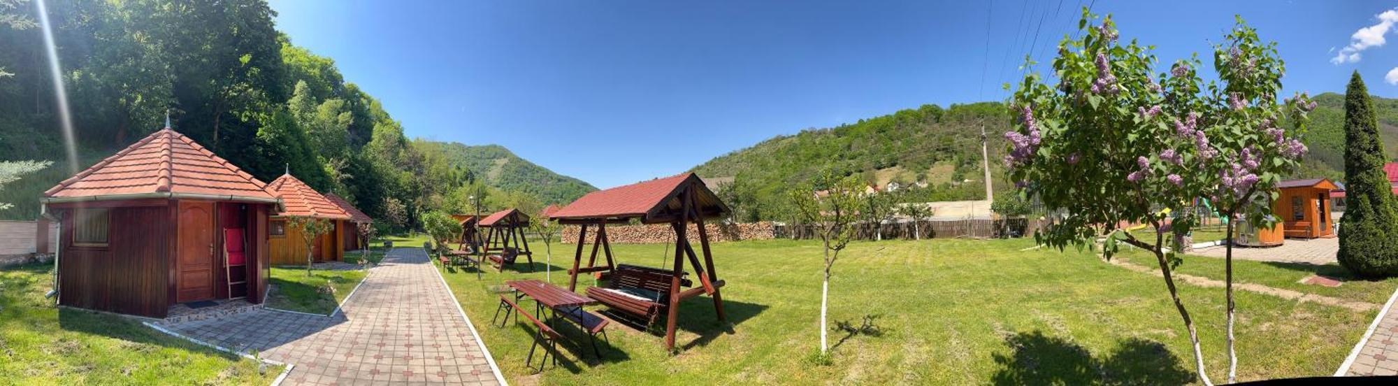 Podul Cetatii Hotel Sebesel Buitenkant foto